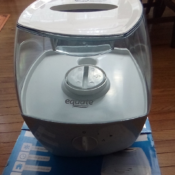 Equate Invisible Cool Mist Humidifier - Picture 2 of 2